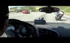 “Dựng tóc gáy” với màn rượt đuổi tốc độ giữa siêu xe Audi A8 và hai quái xế