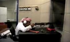 Các anh Ả-Rập bắn súng :))