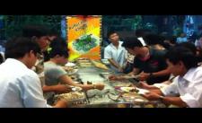 Choáng với clip ăn buffet tại một nhà hàng ở Việt Nam :-ss