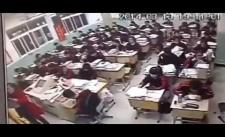 Học sinh Trung Quốc nhảy lầu vì áp lực thi cử, từ 1:02